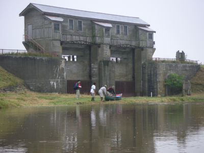 岩保木水門