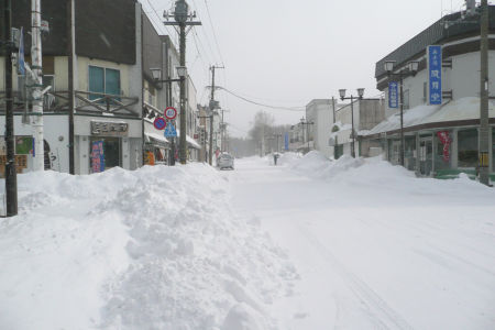 吹雪翌日の足湯あたり