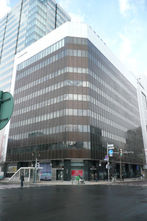 北海道新聞社