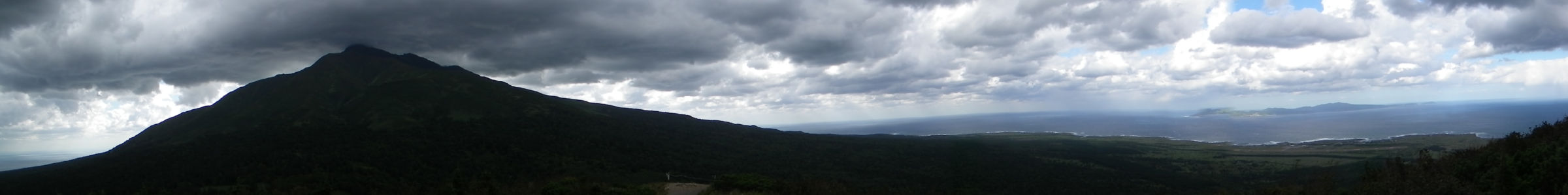 ポン山頂上
